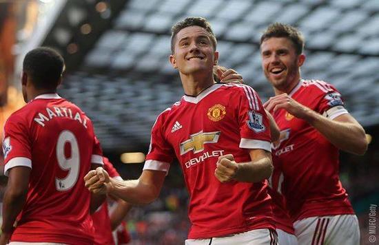 強勁的底線 強勁的底線